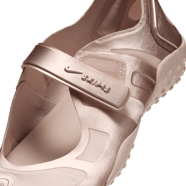 NikeSKIMS Rift Satin Silt Red Angle 12