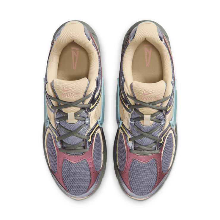 Nike V5 RNR A Ma Maniere Light Carbon Angle 3