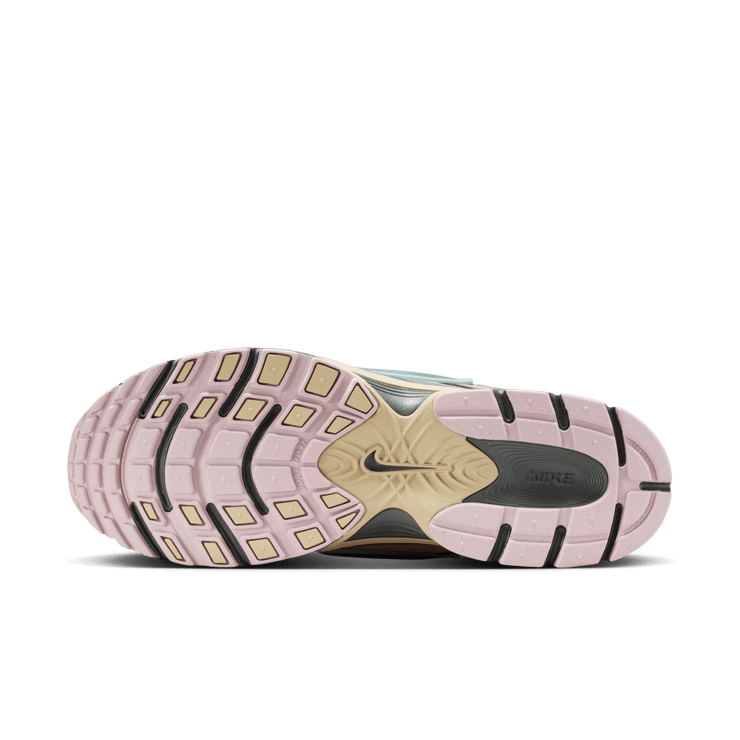 Nike V5 RNR A Ma Maniere Light Carbon Angle 1