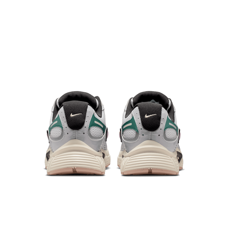 Nike V5 RNR Social Status White Angle 5