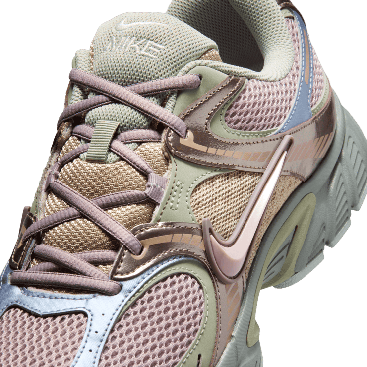 Nike V5 RNR A Ma Maniere Light Violet Ore Angle 6