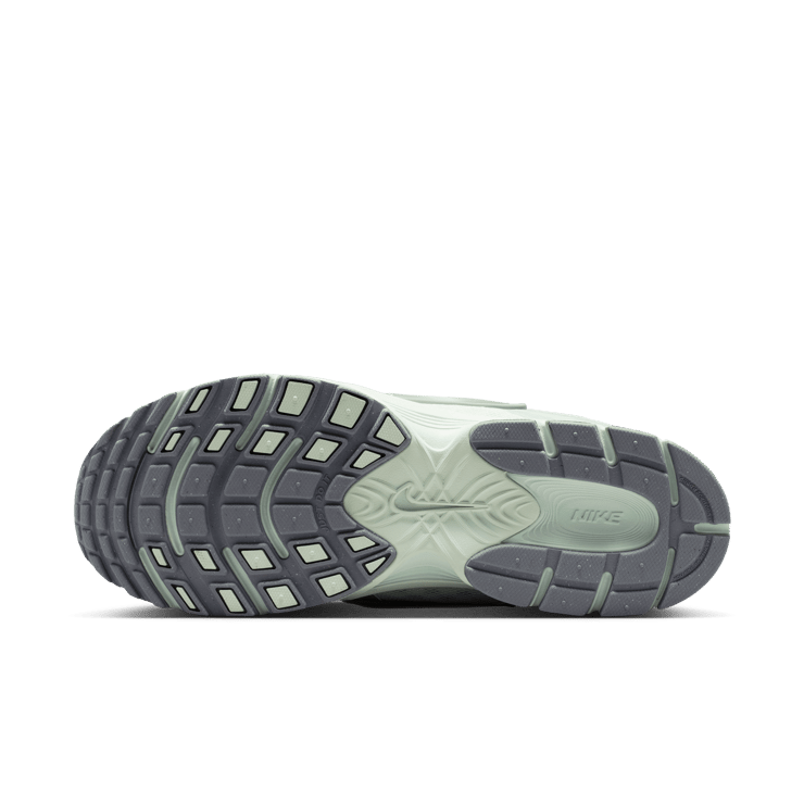 Nike V5 RNR Jaide Fiberglass Angle 1