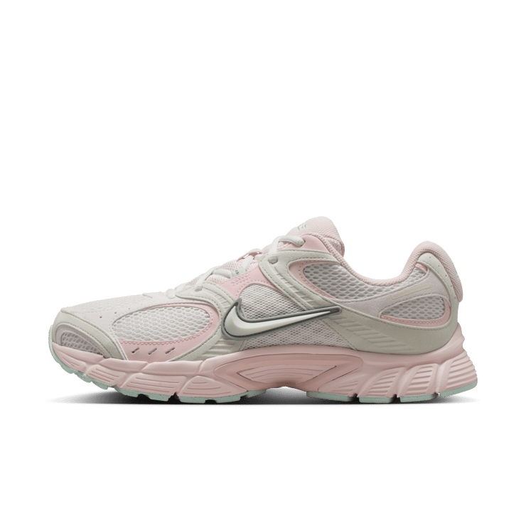 Nike V5 RNR Jaide Light Soft Pink Angle 0
