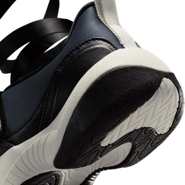 Jordan Pointe Black Sail (W) Angle 6