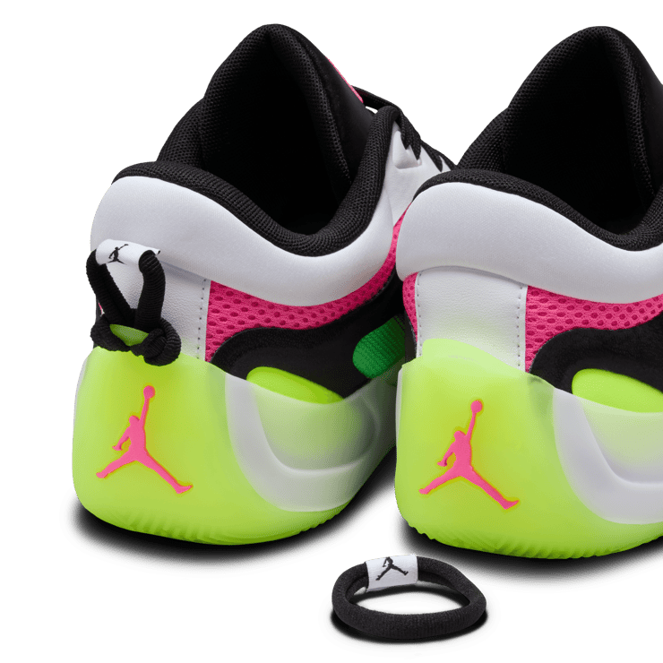 Jordan Heir Series 2 Pink (W) Angle 7