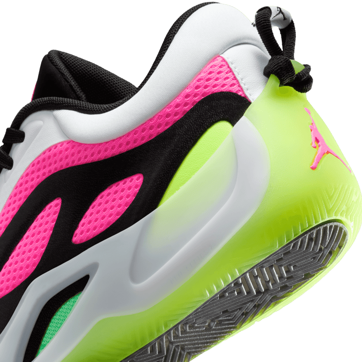 Jordan Heir Series 2 Pink (W) Angle 5