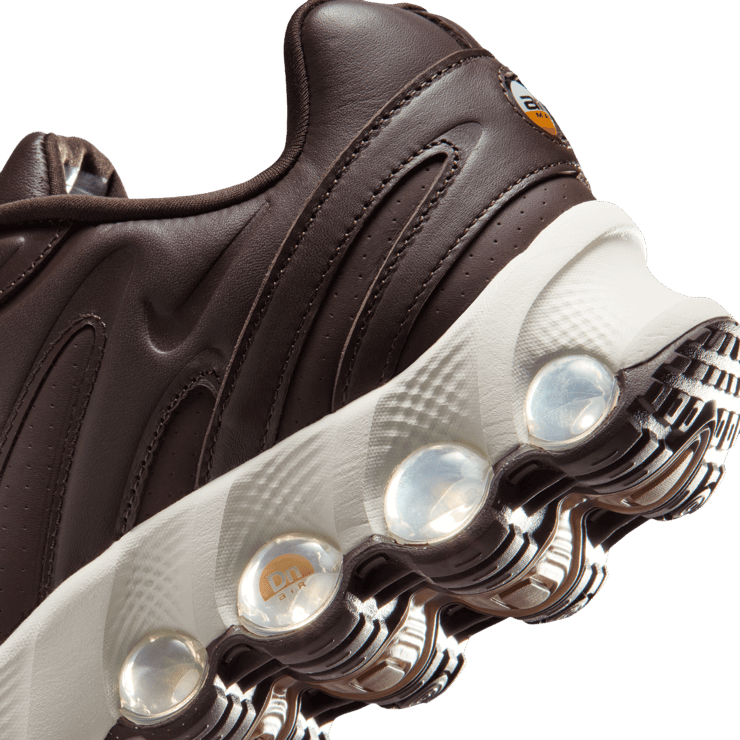 Nike Air Max DN8 SP Baroque Brown Angle 7