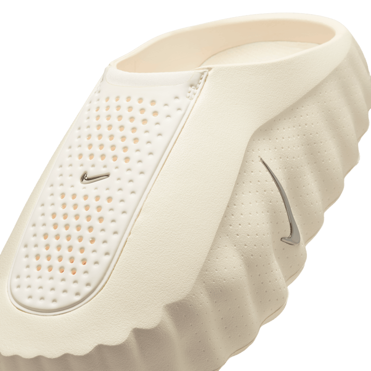 Nike Mind 001 Sail (W) Angle 4