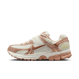 Nike Zoom Vomero 5 Rose Gold (W) Angle 0