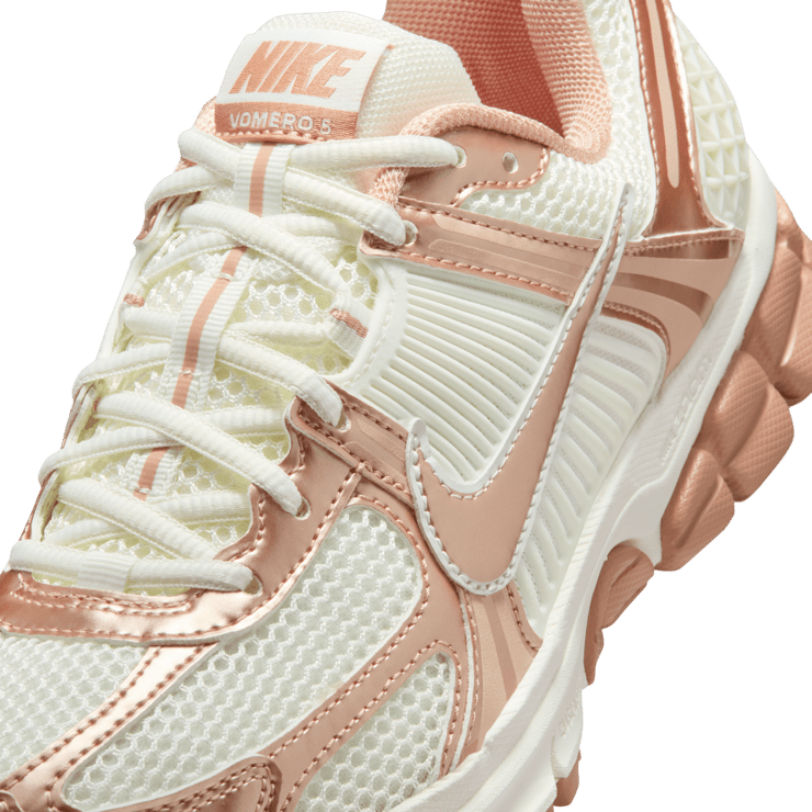 Nike Zoom Vomero 5 Rose Gold (W) Angle 6