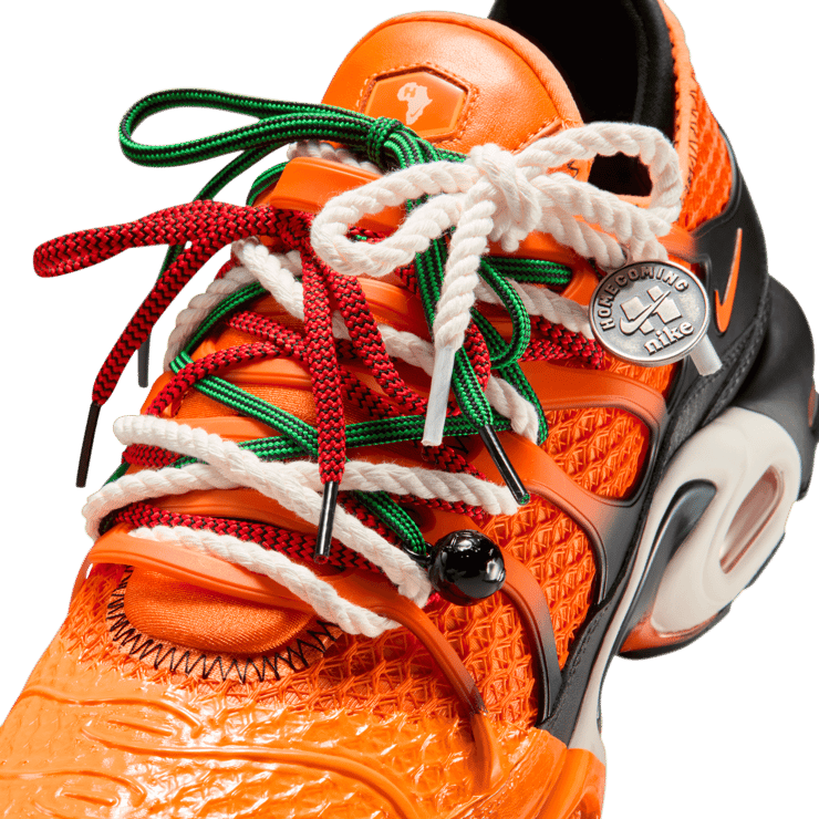 Nike Air Max Plus Homecoming African Sunrise Angle 4