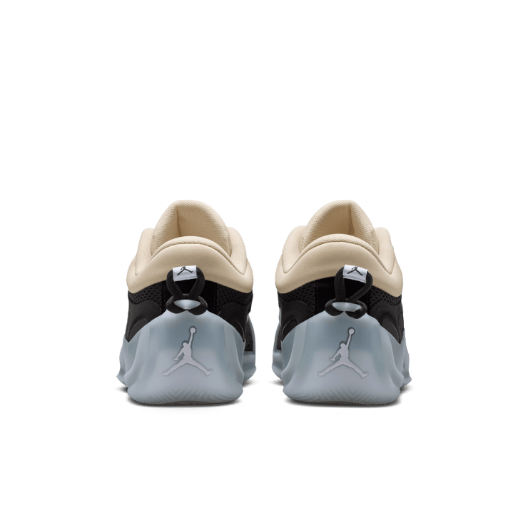 Jordan Heir Series 2 WNBA Gold (W) Angle 5