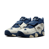 Nike Air Diamond Turf 2 Royals Angle 3