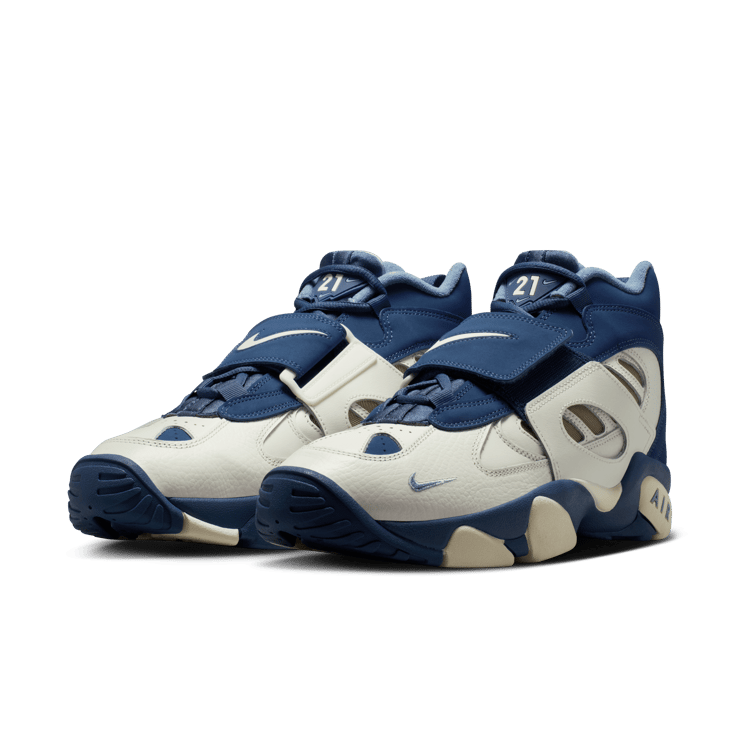 Nike Air Diamond Turf 2 Royals Angle 3