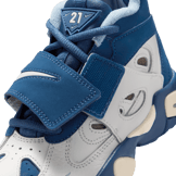 Nike Air Diamond Turf 2 Royals (PS) Angle 4