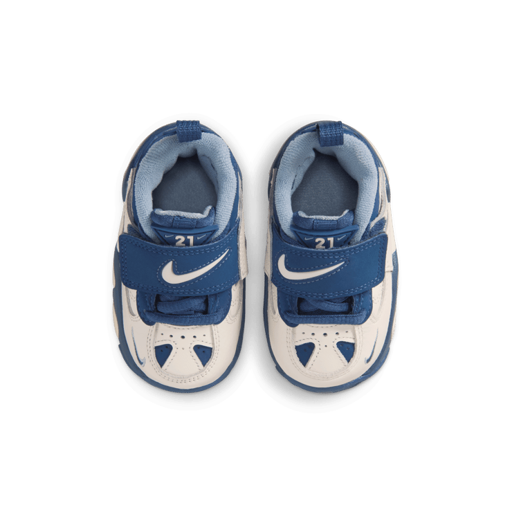 Nike Air Diamond Turf 2 Royals (TD) Angle 3