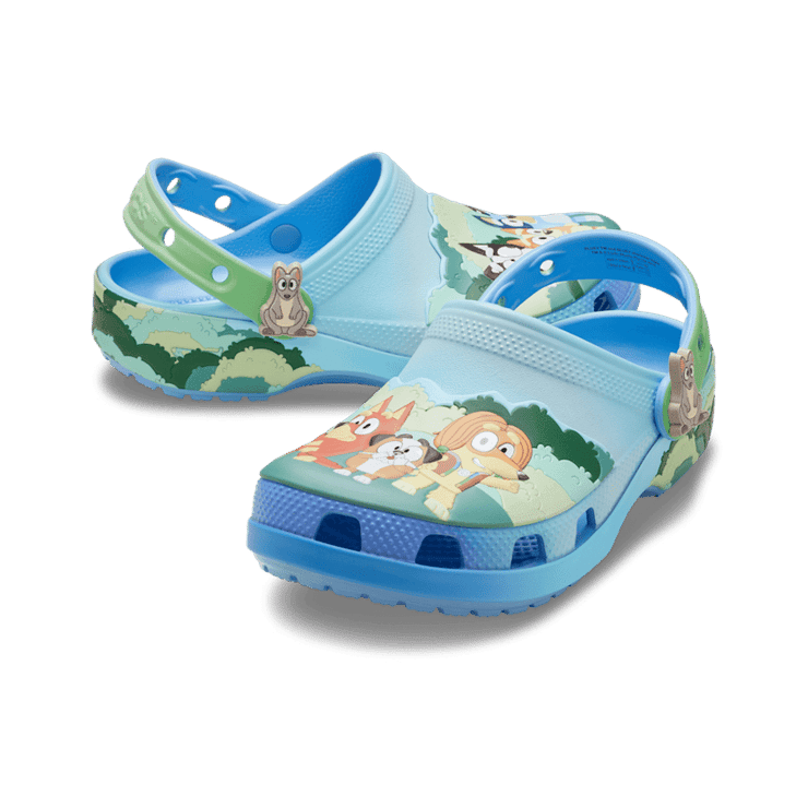 Crocs Classic Clog Bluey Friends Blue (GS) Angle 0