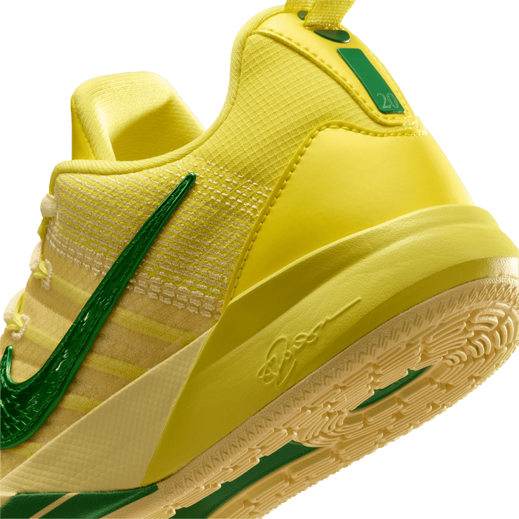 Nike Sabrina 3 Oregon Ducks (GS) Angle 4