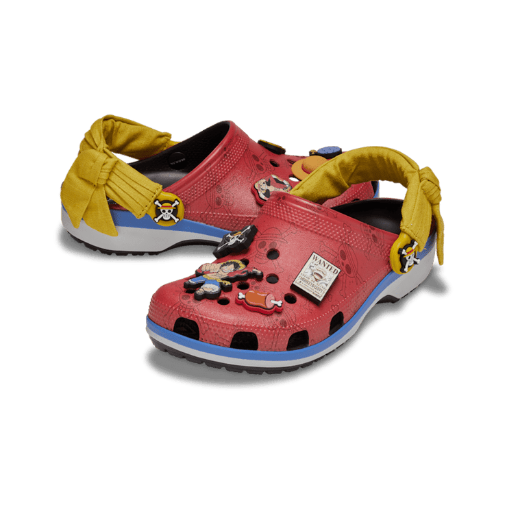 Crocs Classic Clog One Piece Luffy Angle 0