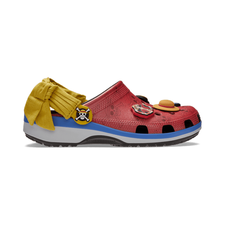 Crocs Classic Clog One Piece Luffy Angle 1