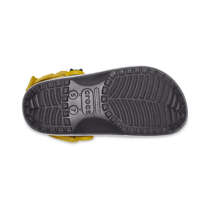 Crocs Classic Clog One Piece Luffy Angle 2
