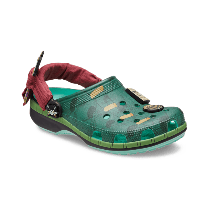 Crocs Classic Clog One Piece Roronoa Zoro Angle 3