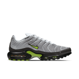 Nike Air Max Plus Neon Angle 2