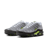 Nike Air Max Plus Neon Angle 4