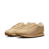 Nike LD-1000 Aritzia Edition A (W) Angle 4