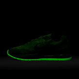 Nike Air Max Phoenix Green Strike Angle 4