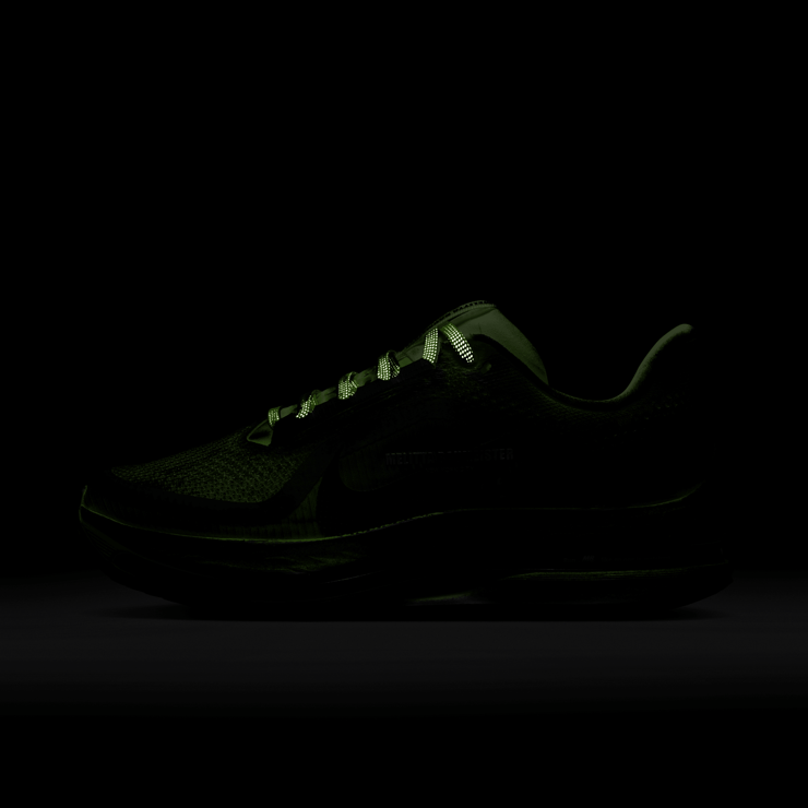 Nike Pegasus Premium Melitta Baumeister Volt Angle 3