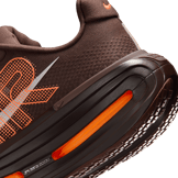 Nike Vomero Premium Renegade Angle 4