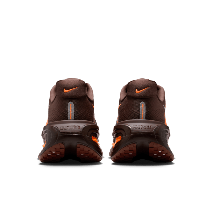 Nike Vomero Premium Renegade Angle 2