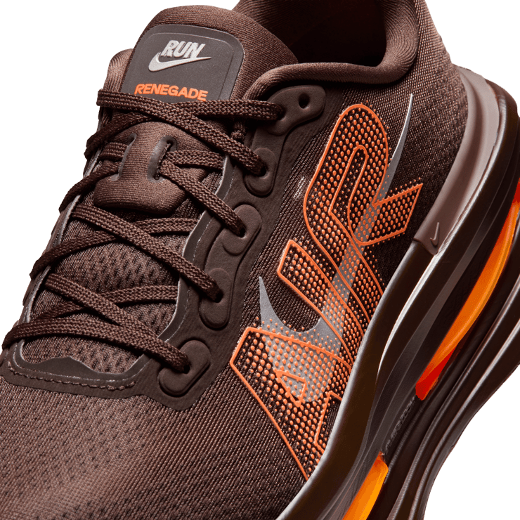 Nike Vomero Premium Renegade Angle 3