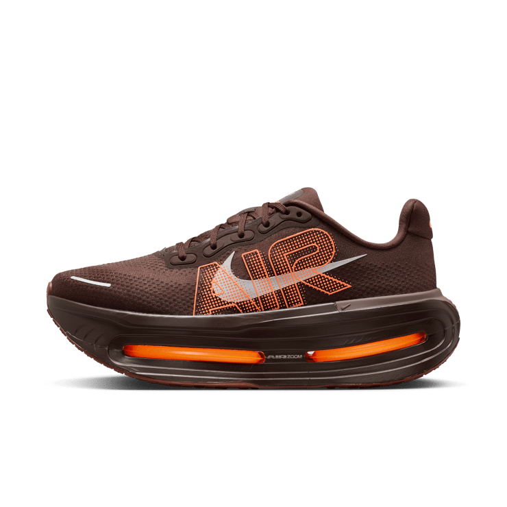 Nike Vomero Premium Renegade Angle 0