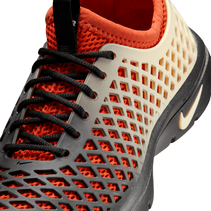 Nike Rejuven8 Run Black Rust Factor (W) Angle 5