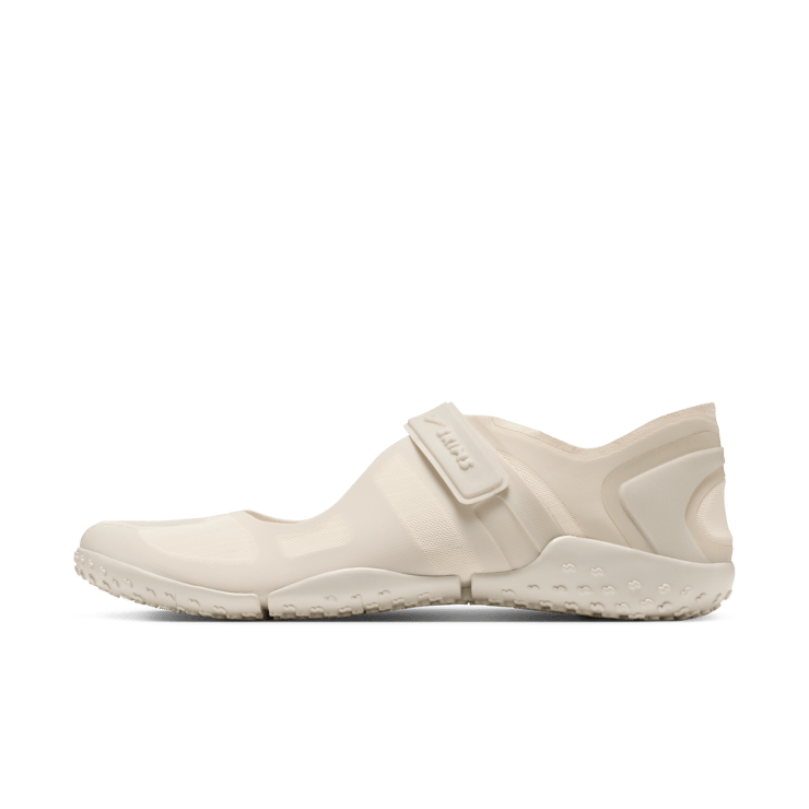 NikeSKIMS Rift Mesh Light Bone (W) Angle 0