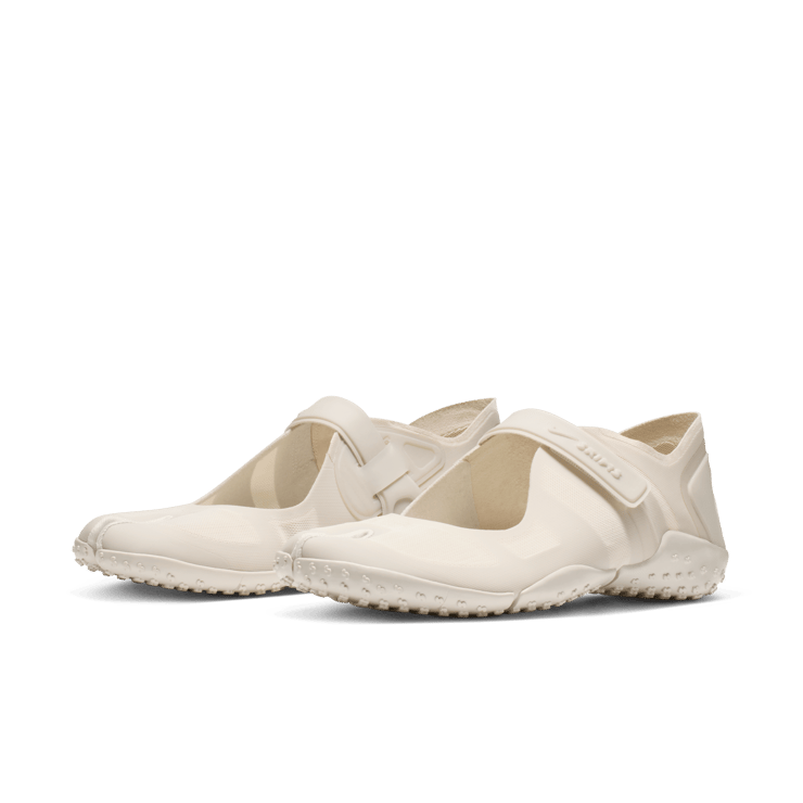 NikeSKIMS Rift Mesh Light Bone (W) Angle 4