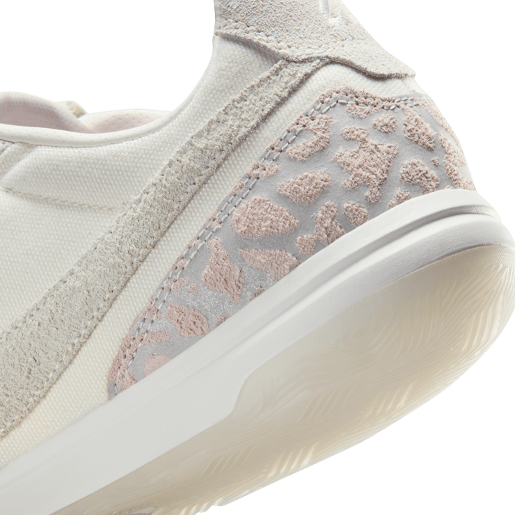 Jordan Tiempo Streetgato Phantom Angle 6