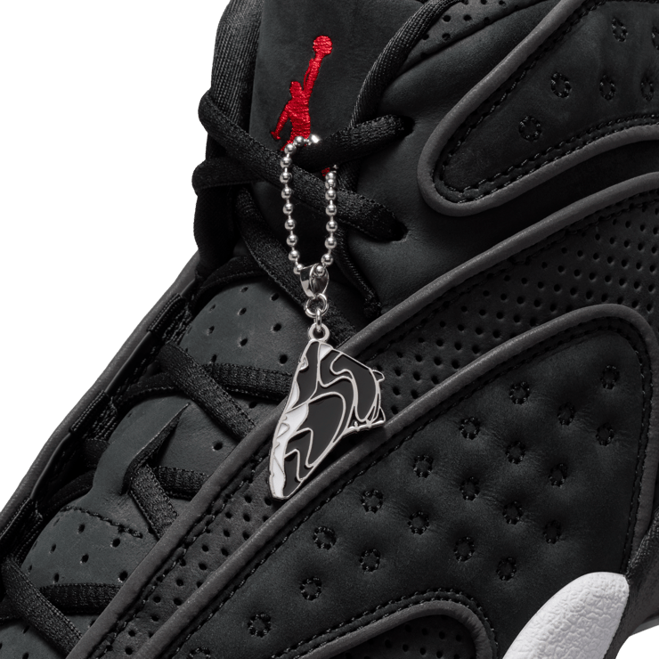 Air Jordan OG Black University Red (W) Angle 9