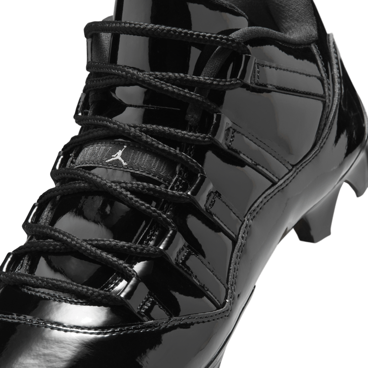 Air Jordan 11 Low TD Black Angle 7