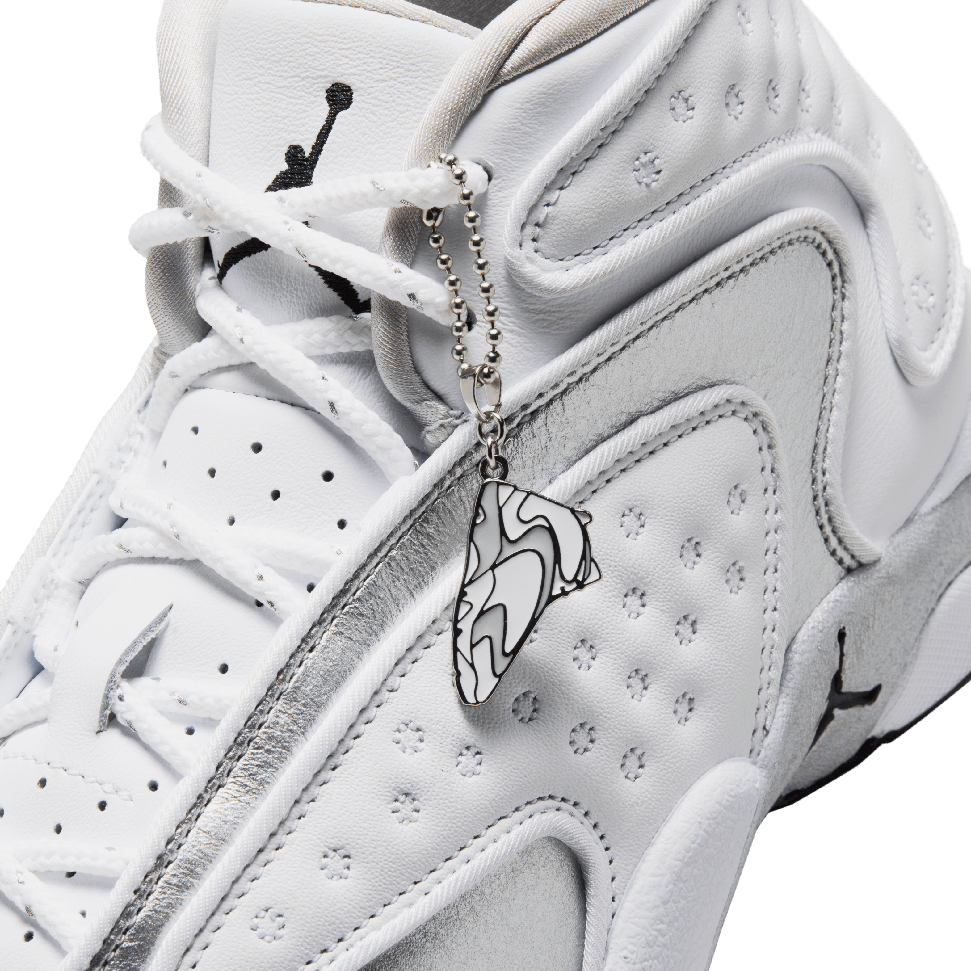 Air Jordan OG White Metallic Silver (W) Angle 8