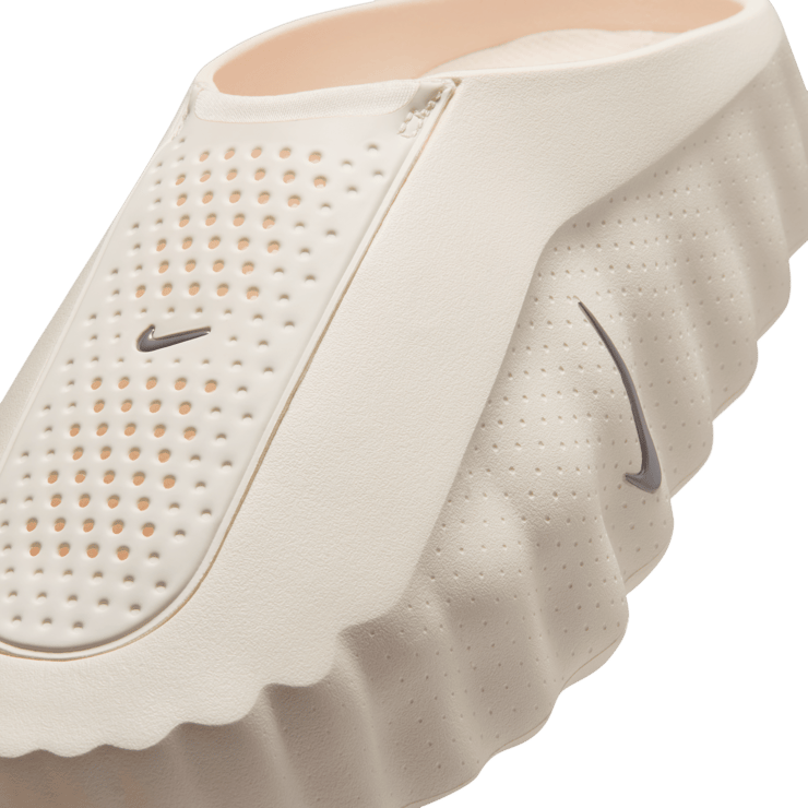 Nike Mind 001 Sail Angle 0