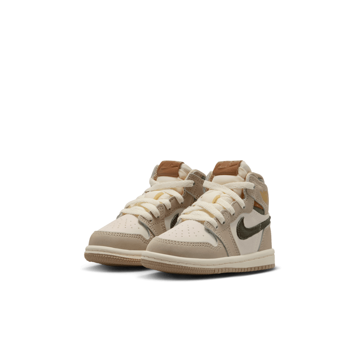 Air Jordan 1 Retro High OG Khaki (TD) Angle 4