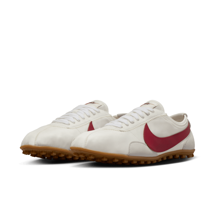 Nike Moon Shoe OG Summit White Team Crimson (W) Angle 4