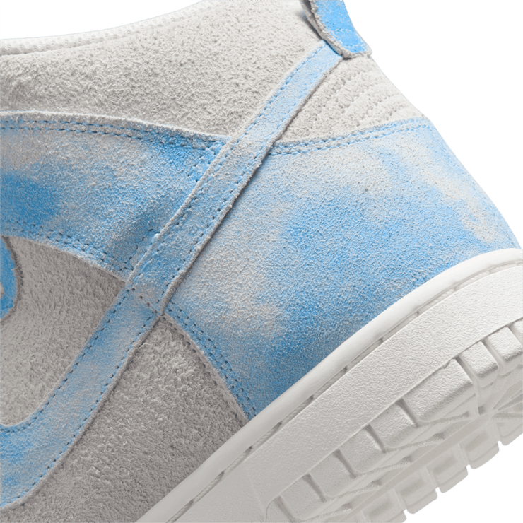 Nike Dunk High SE Clouds (W) Angle 5