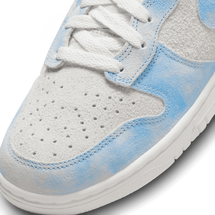 Nike Dunk High SE Clouds (W) Angle 4