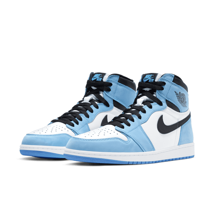 Air Jordan 1 Retro High University Blue Angle 2