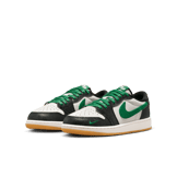 Air Jordan 1 Retro Low OG Phantom Pine Green (GS) Angle 4