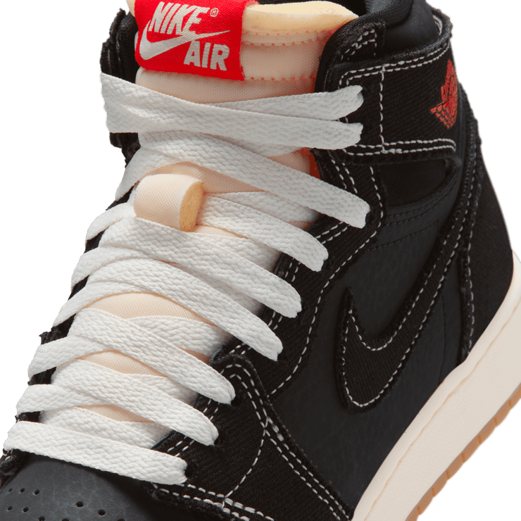 Air Jordan 1 Retro High OG Flight Club (GS) Angle 6